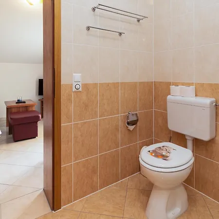 Apartamento With A Parking Space Klenovica, Novi Vinodolski - 20556 Klenovica