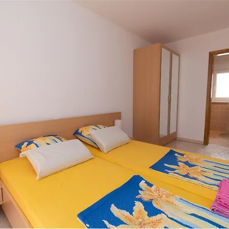 With Parking Space Klenovica, Novi Vinodolski - 20556 公寓