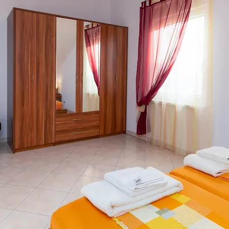 公寓 With Parking Space Klenovica, Novi Vinodolski - 20556