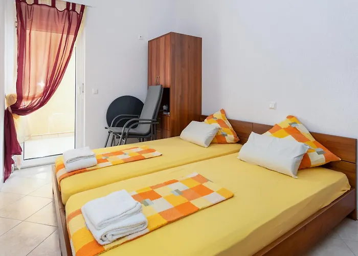 Апартаменты With Parking Space Klenovica, Novi Vinodolski - 20556 *