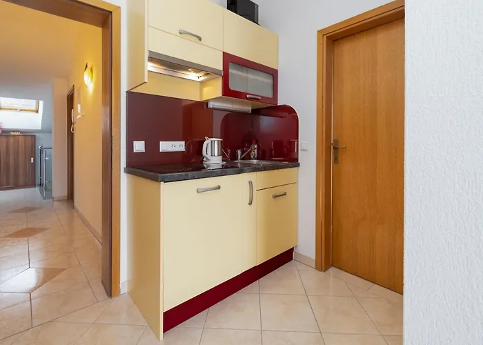 With Parking Space Klenovica, Novi Vinodolski - 20556 Apartman Klenovica