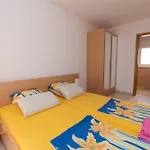 With Parking Space Klenovica, Novi Vinodolski - 20556 Appartamento