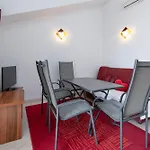 Appartamento With Parking Space Klenovica, Novi Vinodolski - 20556