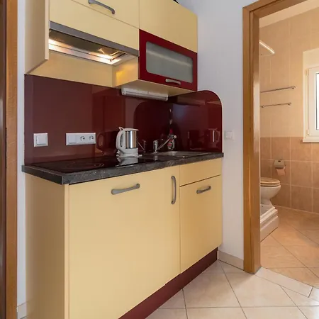With A Parking Space Klenovica, Novi Vinodolski - 20556 克罗诺维察