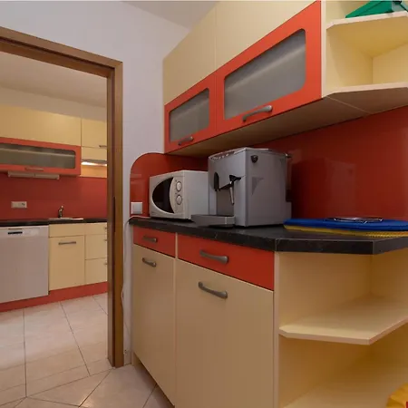 With A Parking Space Klenovica, Novi Vinodolski - 20556 克罗诺维察