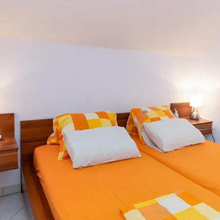 Apartament With Parking Space Klenovica, Novi Vinodolski - 20556