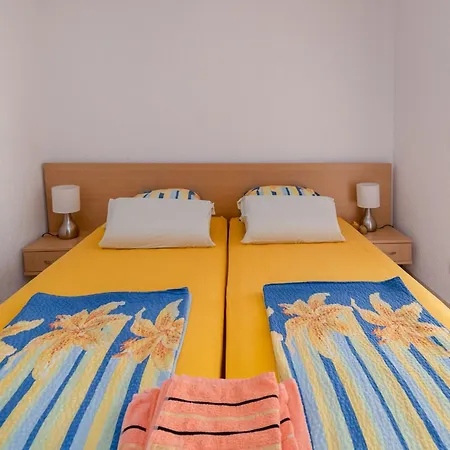 With Parking Space Klenovica, Novi Vinodolski - 20556 Apartament