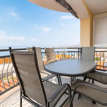 With Parking Space Klenovica, Novi Vinodolski - 20556 アパート *