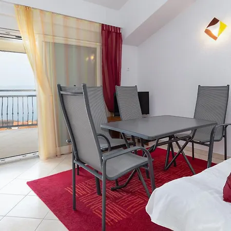 With Parking Space Klenovica, Novi Vinodolski - 20556 アパート