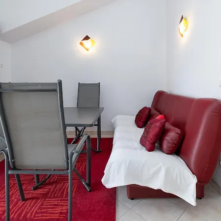 With Parking Space Klenovica, Novi Vinodolski - 20556 Apartman Klenovica