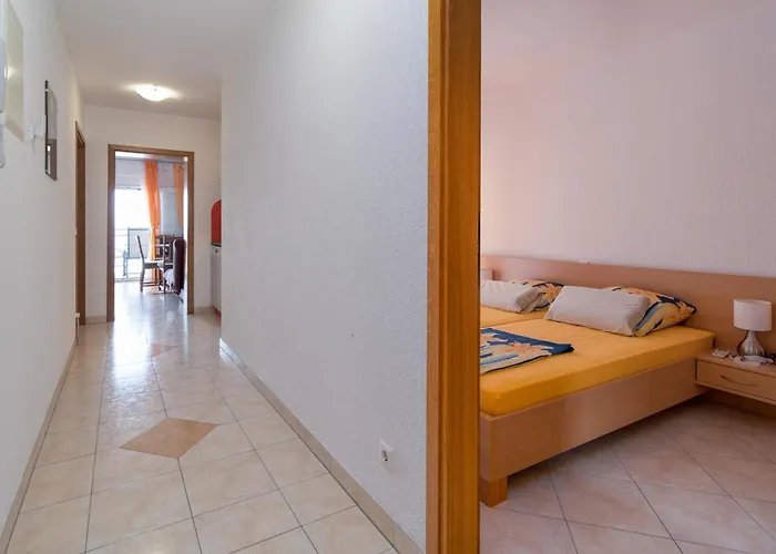 With Parking Space Klenovica, Novi Vinodolski - 20556 * Klenovica