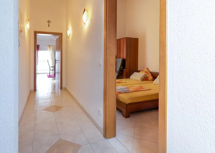 With Parking Space Klenovica, Novi Vinodolski - 20556 Daire